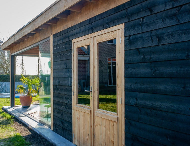 Hout zwart beitsen. Hoe pak je dit aan?