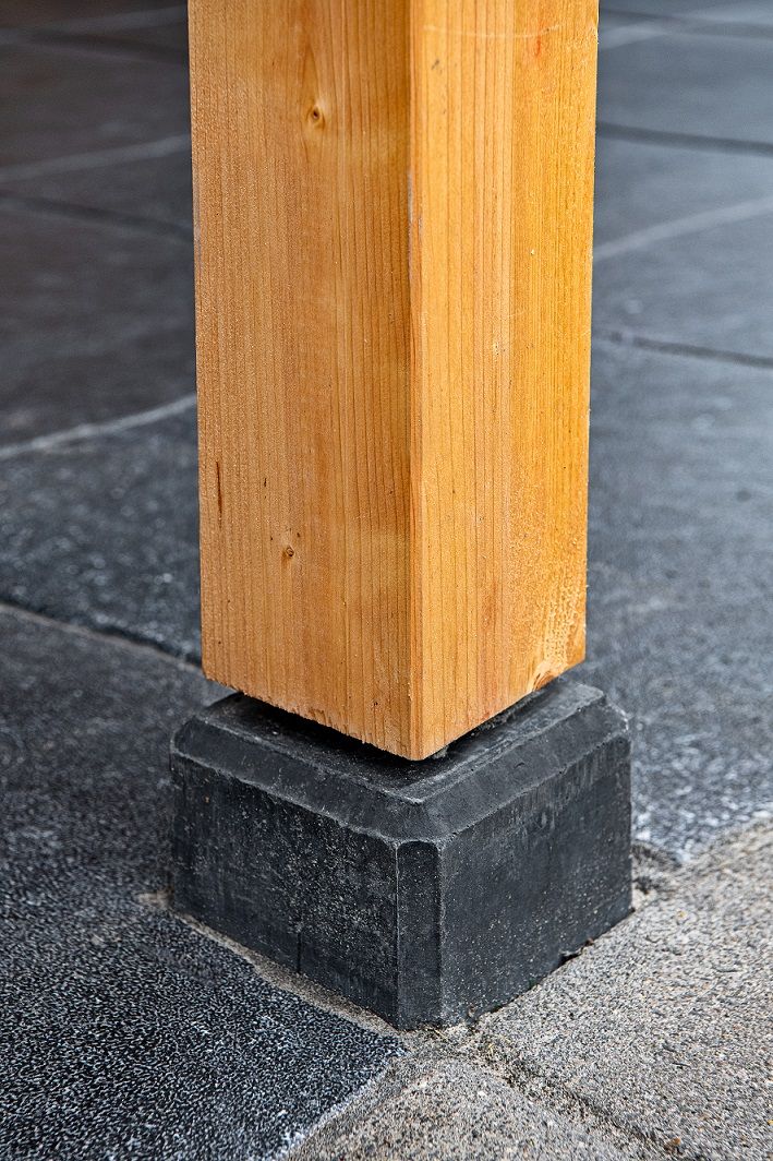 Betonpoer 15 x 15 x 60 cm – Recht Antraciet – M16 vellingkant