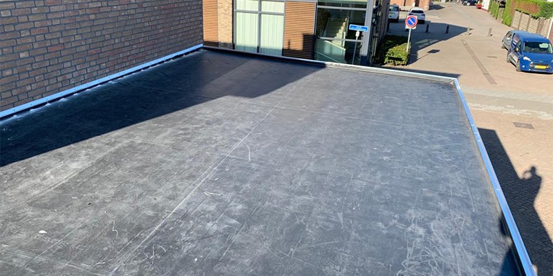 EPDM dak met aluminium trim